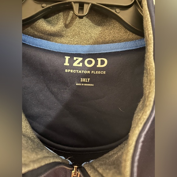 Izod Men's Dark Blue Vest - Picture 3 of 3